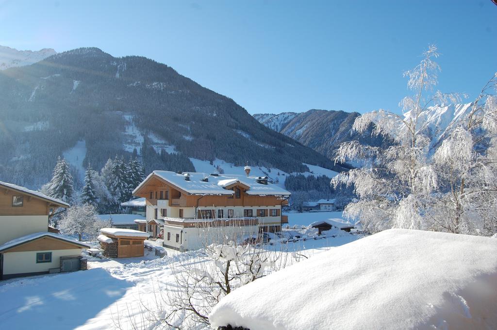 Gaestehaus Brugger Нойкірхен-ам-Гросфенедігер Екстер'єр фото